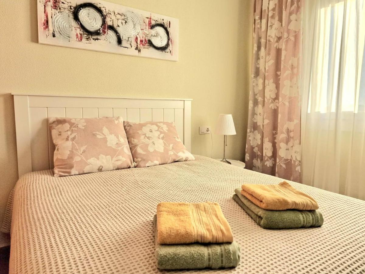 Cozy Apartment With Sea View Torrevieja Exterior photo